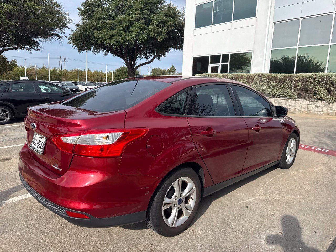 Used 2013 Ford Focus SE FWD image 3