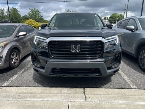 Used 2023 Honda Ridgeline RTL-E image 2