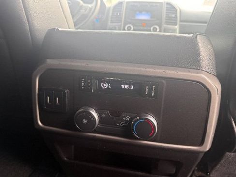 Used 2018 Ford Expedition Max XLT AWD/4WD image 16