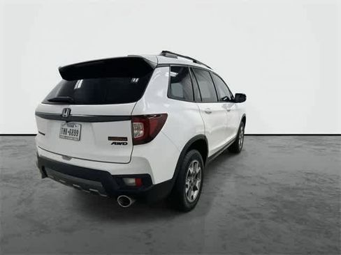 Certified 2023 Honda Passport TrailSport image 3