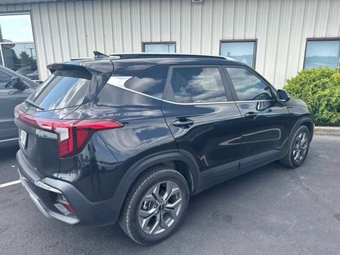 Used 2024 Kia Seltos S FWD image 3