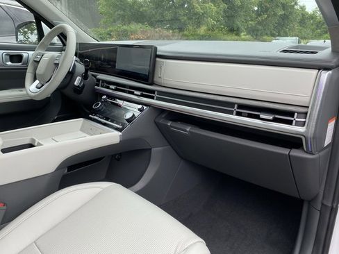 New 2026 Hyundai Santa Fe Limited image 32