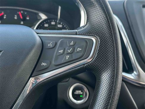 Used 2020 Chevrolet Equinox LT image 27