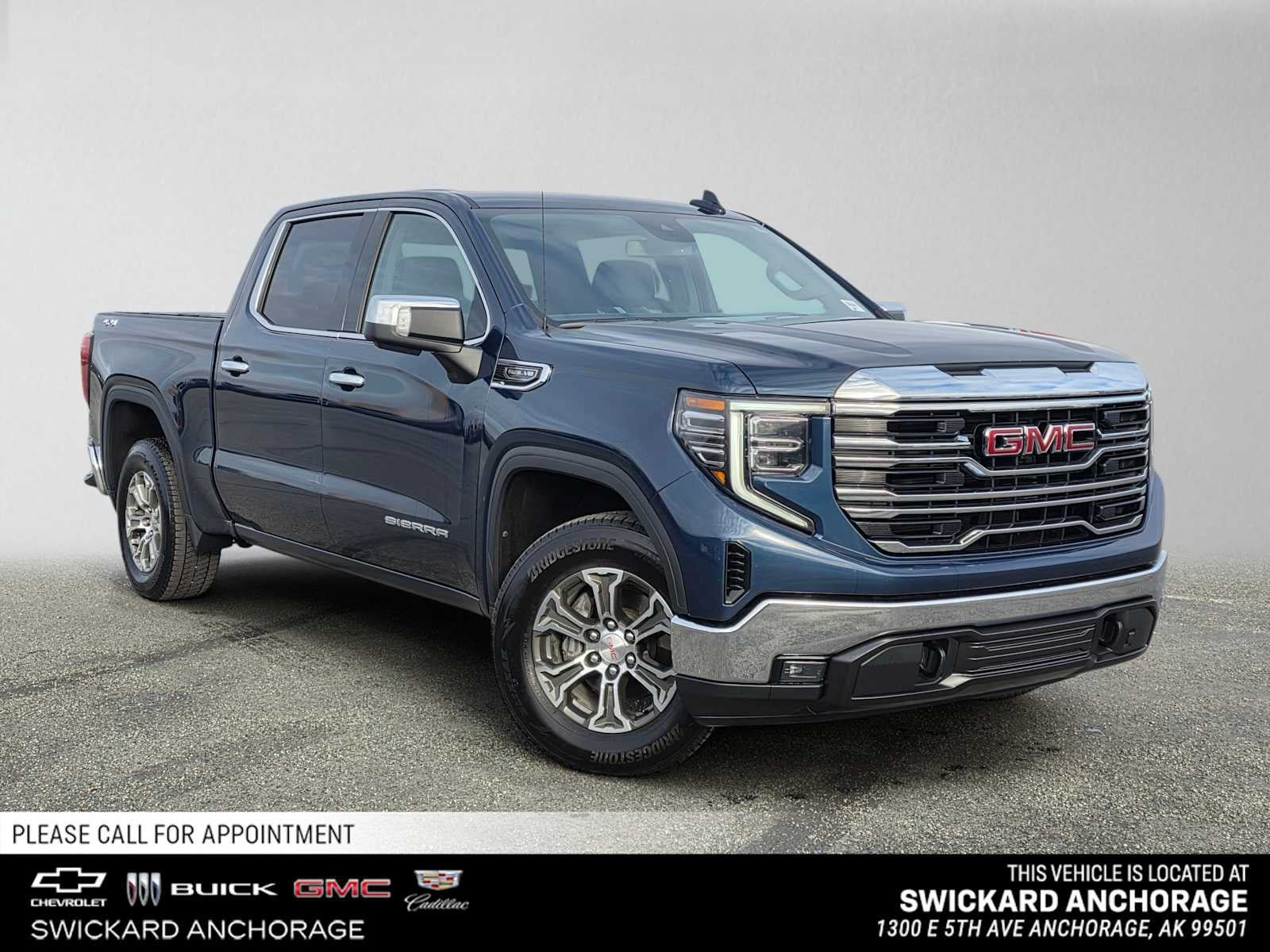 Certified 2022 GMC Sierra 1500 SLT AWD/4WD image 1