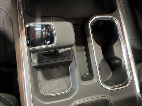 New 2026 Chevrolet Silverado 1500 High Country AWD/4WD image 14