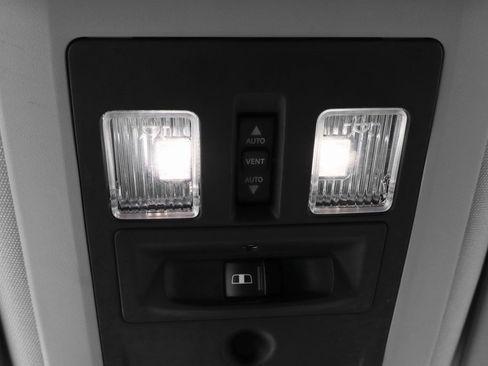 Used 2014 RAM 2500 Limited image 28