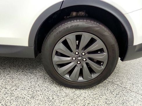 Used 2020 Land Rover Discovery Sport SE AWD/4WD image 9