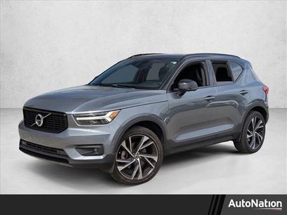 Used 2019 Volvo XC40 T5 R-Design