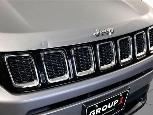 Used 2021 Jeep Compass Latitude FWD image 28