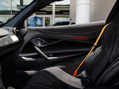 New 2027 McLaren 750S RWD image 42
