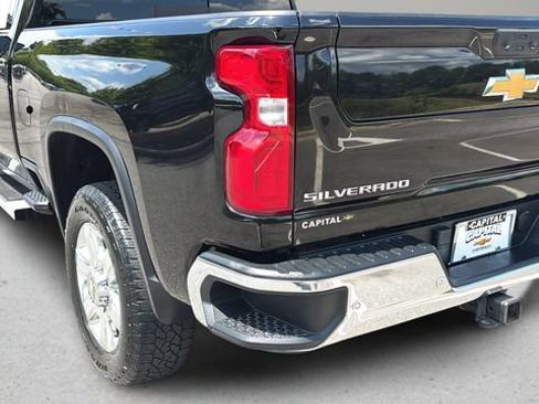 Used 2022 Chevrolet Silverado 2500 LTZ w/ LTZ Plus Package AWD/4WD image 36