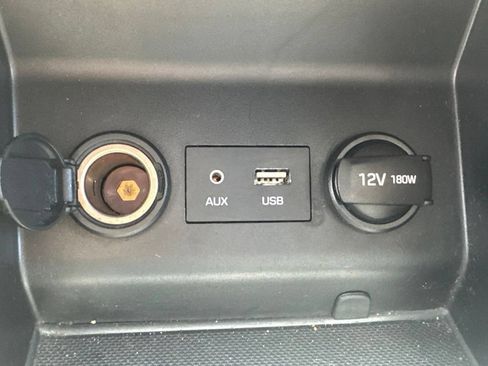 Used 2020 Hyundai Elantra SEL FWD image 30