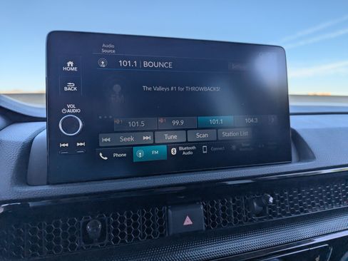 Used 2025 Honda CR-V EX-L image 24