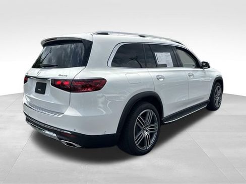 Used 2026 Mercedes-Benz GLS 450 4MATIC image 6