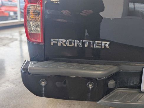 Used 2019 Nissan Frontier PRO-4X AWD/4WD image 11