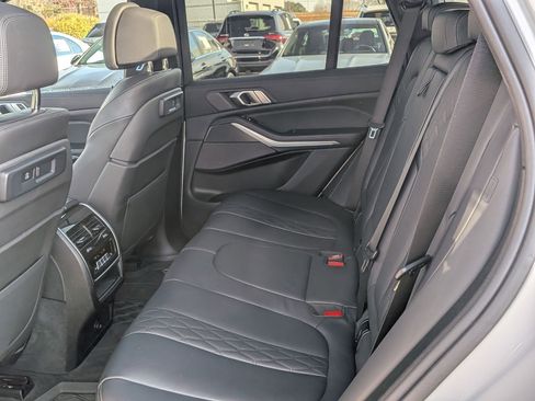 Used 2021 BMW X5 xDrive40i w/ M Sport Package image 28