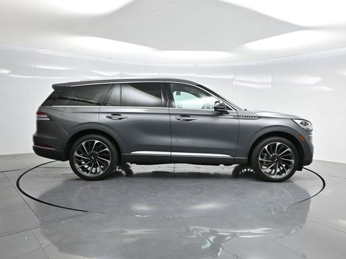 Used 2023 Lincoln Aviator Reserve w/ Equipment Group 201A AWD/4WD image 34
