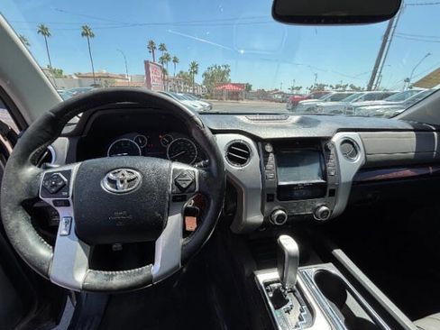 Used 2016 Toyota Tundra Limited w/ Limited Premium Package RWD image 10