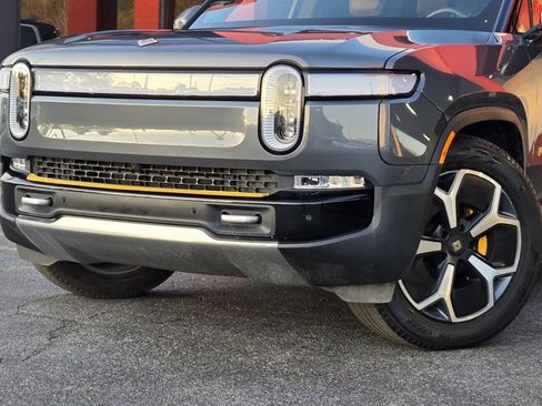 Used 2024 Rivian R1S Adventure image 2