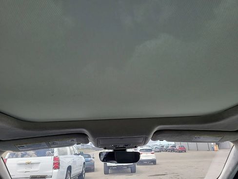 Used 2019 Jaguar F-PACE Prestige image 9