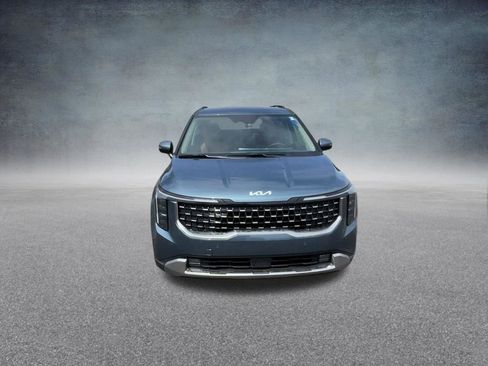 Used 2025 Kia Carnival SX image 6