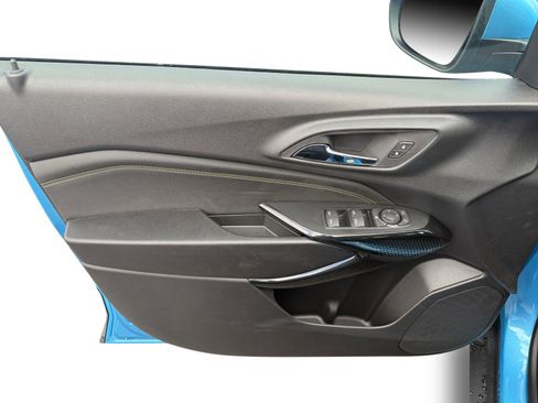 New 2026 Chevrolet Trax LT w/ Driver Confidence Package image 9