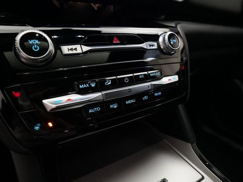 Used 2023 Ford Explorer ST-Line w/ Class IV Trailer Tow Package image 21