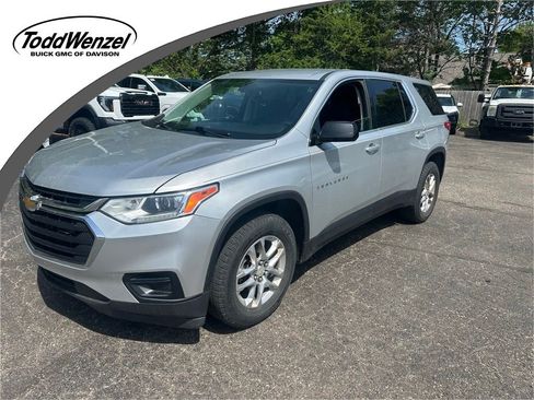 Used 2019 Chevrolet Traverse LS w/ LPO, Floor Liner Package AWD/4WD image 1