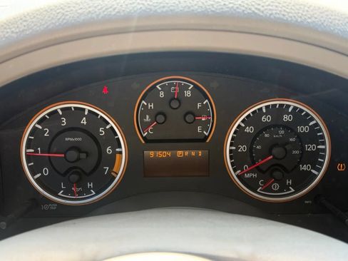 Used 2010 Nissan Armada SE RWD image 14
