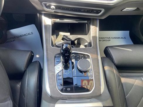 Used 2023 BMW X5 xDrive40i w/ Premium Package AWD/4WD image 13