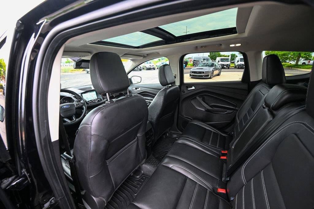 Used 2019 Ford Escape Titanium AWD/4WD image 21