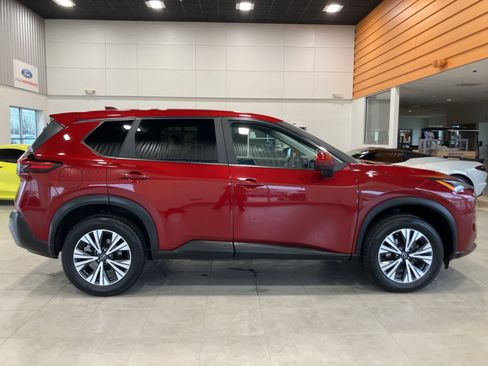 Used 2023 Nissan Rogue SV AWD/4WD image 4