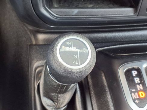 Used 2019 Jeep Wrangler Unlimited Sport S AWD/4WD image 13