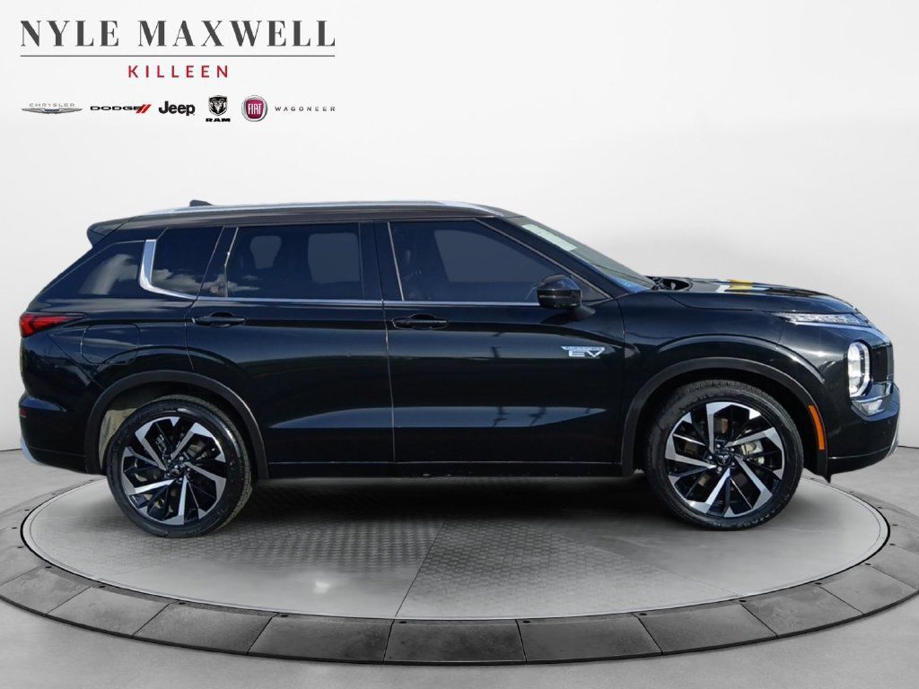 Used 2023 Mitsubishi Outlander SEL 40th Anniversary AWD/4WD image 17