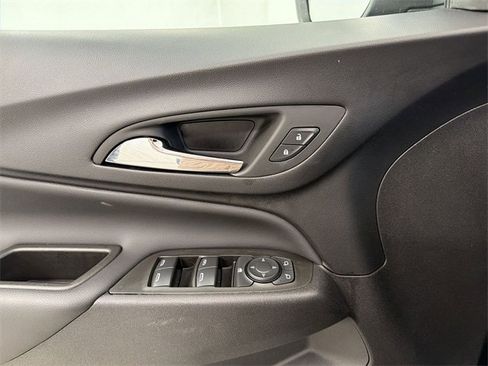 Certified 2024 Chevrolet Equinox LT w/ LPO, Floor Liner Package image 23