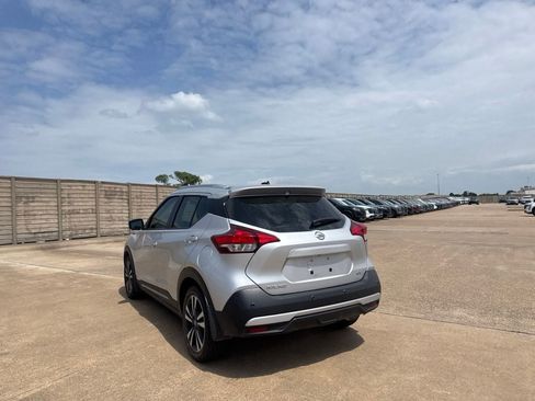 Certified 2020 Nissan Kicks SR FWD image 16