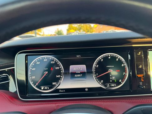 Used 2017 Mercedes-Benz S 550 Cabriolet image 38