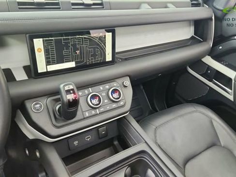 Used 2024 Land Rover Defender 110 S AWD/4WD image 41