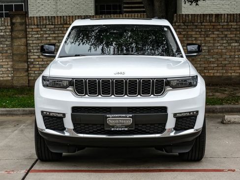 Used 2023 Jeep Grand Cherokee L Limited image 11