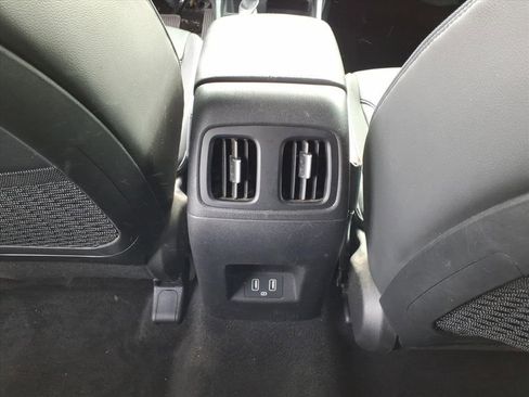 Certified 2022 Hyundai Santa Cruz Limited image 6