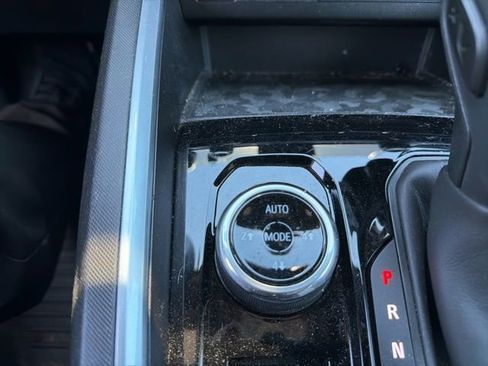 Used 2023 Chevrolet Colorado Trail Boss w/ LPO, Dark Essentials Package AWD/4WD image 21