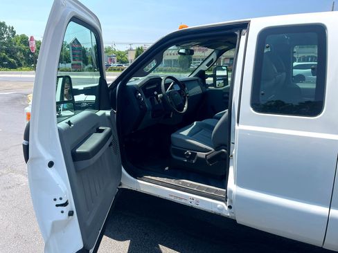 Used 2016 Ford F450 XL image 11