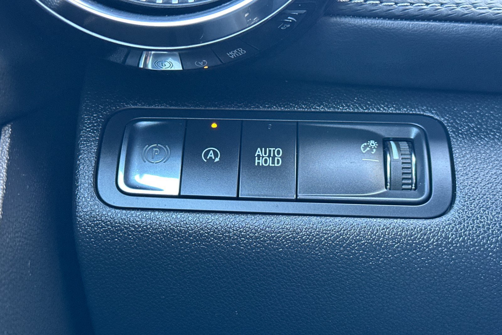 Certified 2025 Chevrolet Equinox LT FWD image 35