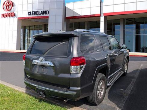 Used 2011 Toyota 4Runner SR5 w/ Premium Pkg w/Leather AWD/4WD image 7