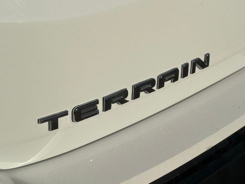 Used 2020 GMC Terrain SLE w/ Driver Convenience Package image 11