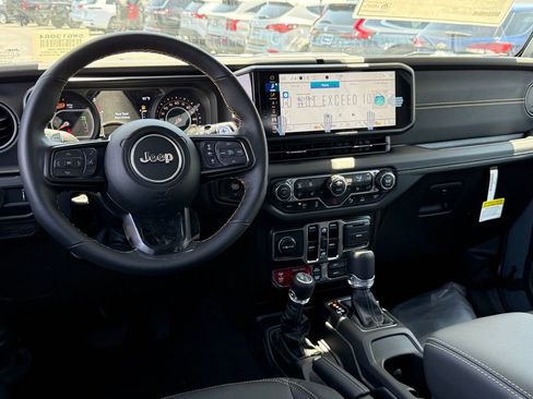 New 2025 Jeep Wrangler Unlimited Rubicon 392 image 27