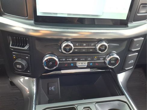 Used 2023 Ford F150 Lariat AWD/4WD image 29