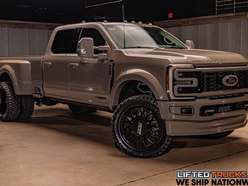 Used 2026 Ford F450 Platinum w/ Platinum Plus Package image 1