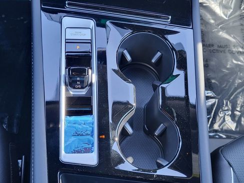 New 2025 Volkswagen Atlas Cross Sport SEL Premium R-Line image 17