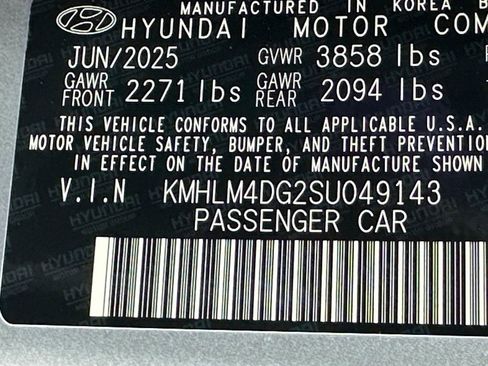 New 2025 Hyundai Elantra Sport image 30